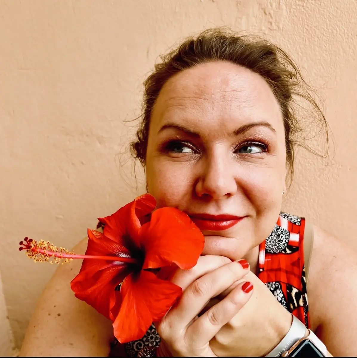 Susanne Rylander with Red Flower